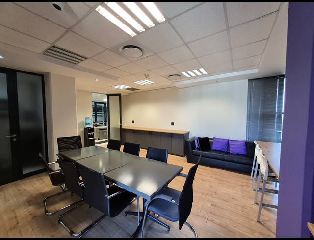 412M² OFFICE TO LET IN SANDTON CENTRAL